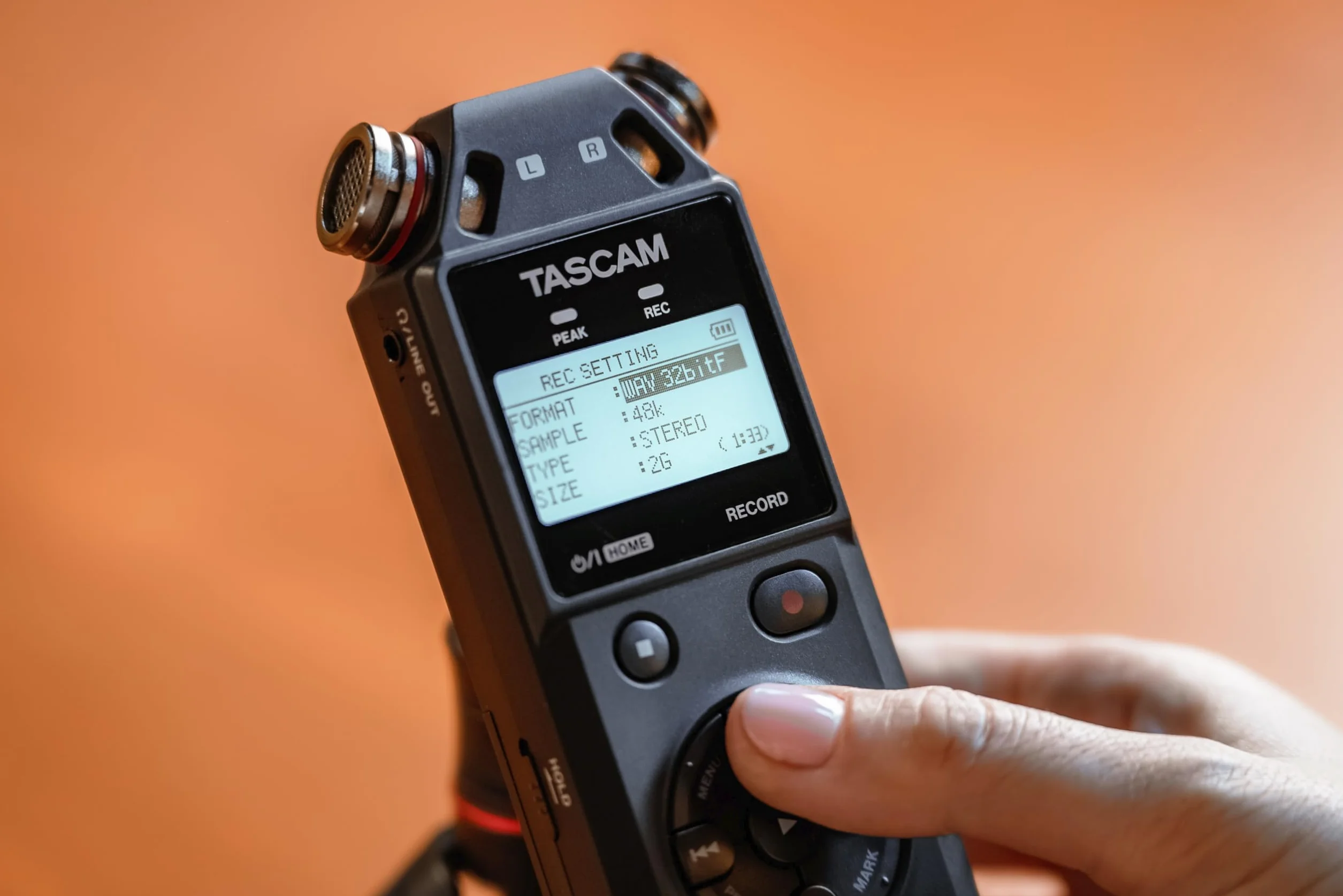 Tascam DR-05XP - Registratore portatile portatile a 2 canali a 32 bit con interfaccia audio USB-C