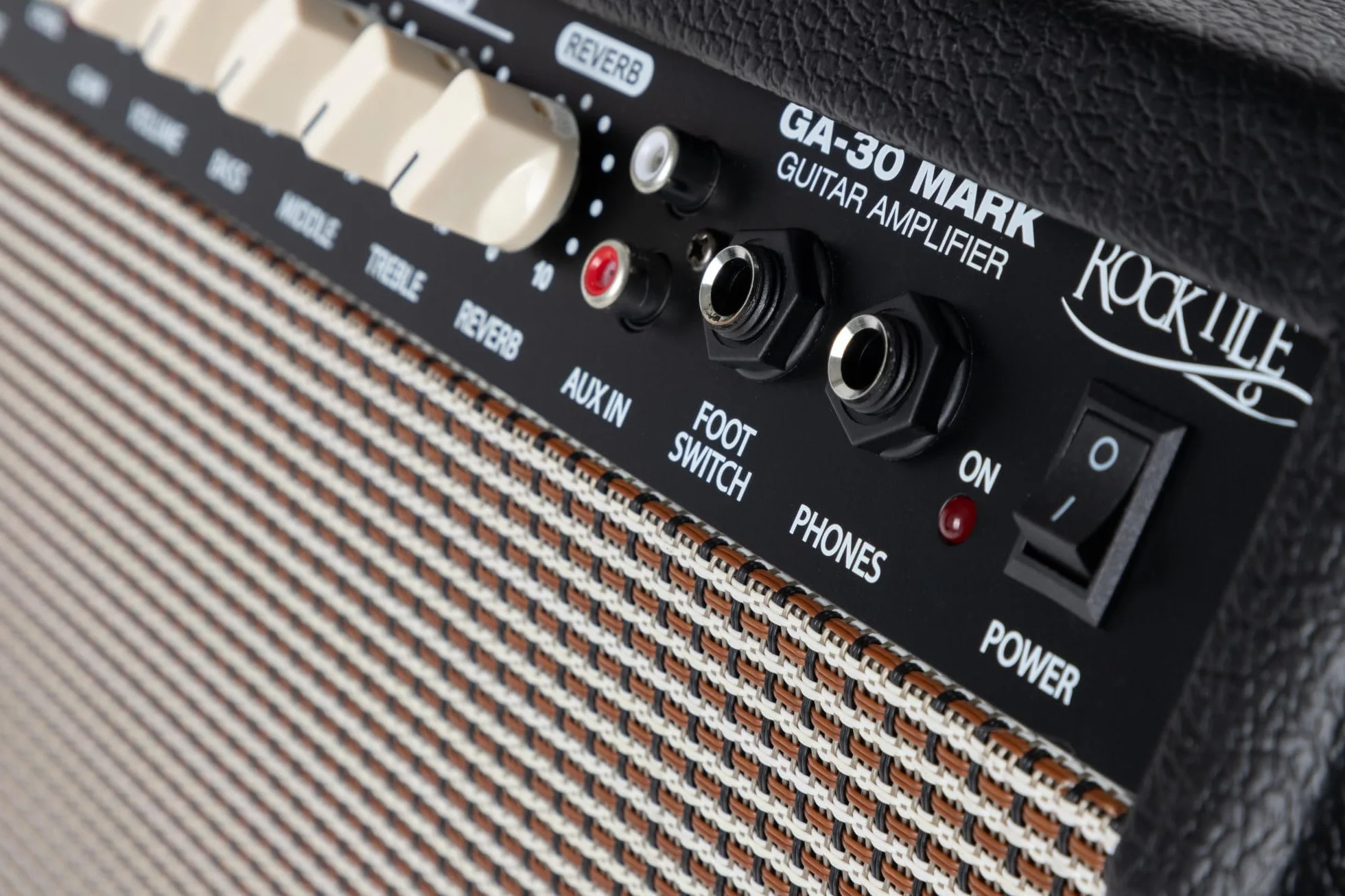 Amplificatore per Chitarra Rocktile GA-30 Mark (combo chitarra 30 watt, 2 canali (Clean/Drive), speaker 8", con effetto riverbero nero