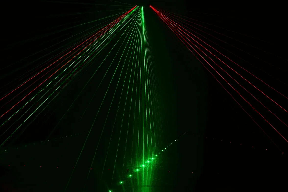 ALGAM LIGHTING - SPECTRUM SIX RGB - Laser d'Animazione 6 Raggi 360mW RGB - Laser Class 3B - IP20-300 x 210 x 140 mm