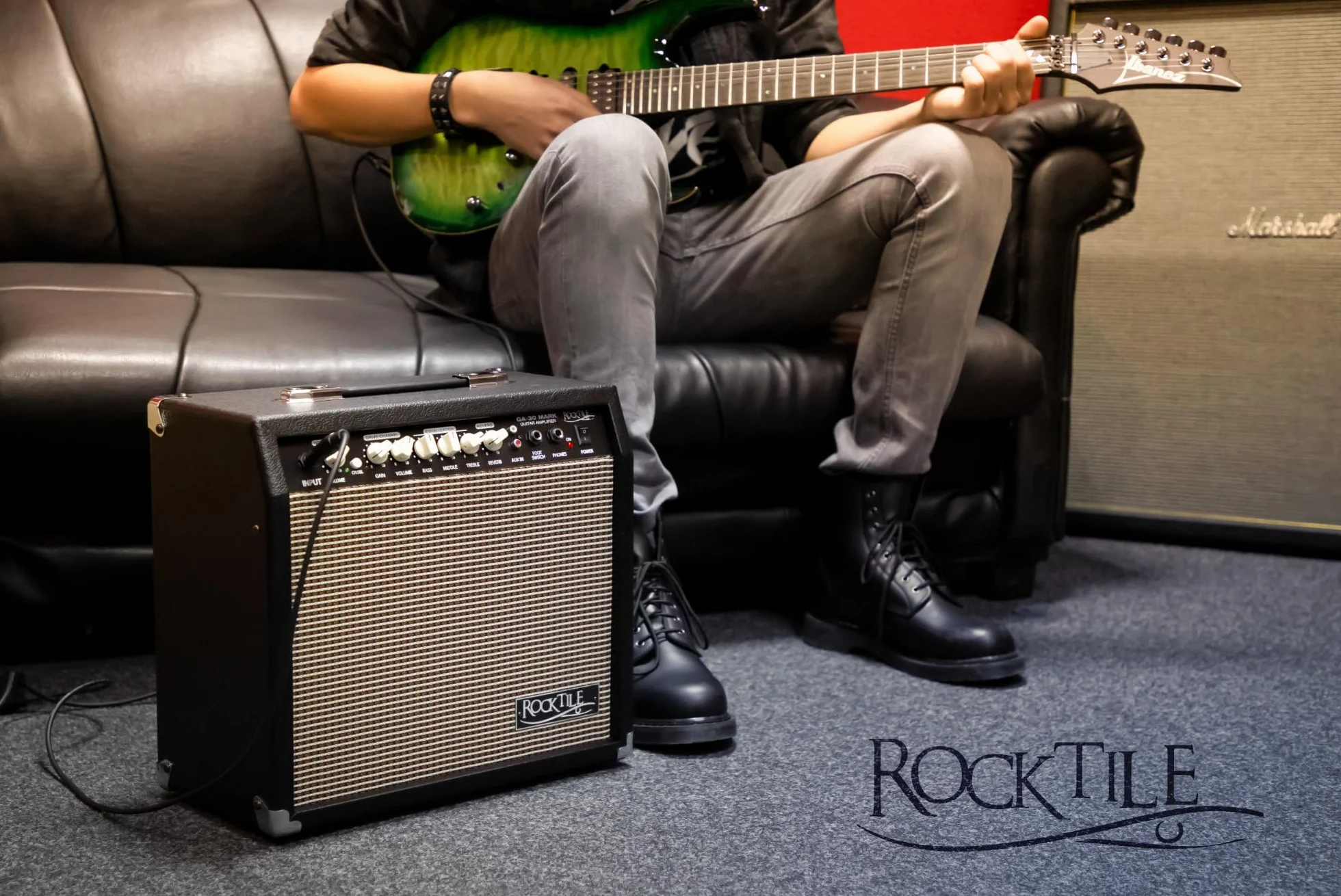 Amplificatore per Chitarra Rocktile GA-30 Mark (combo chitarra 30 watt, 2 canali (Clean/Drive), speaker 8", con effetto riverbero nero