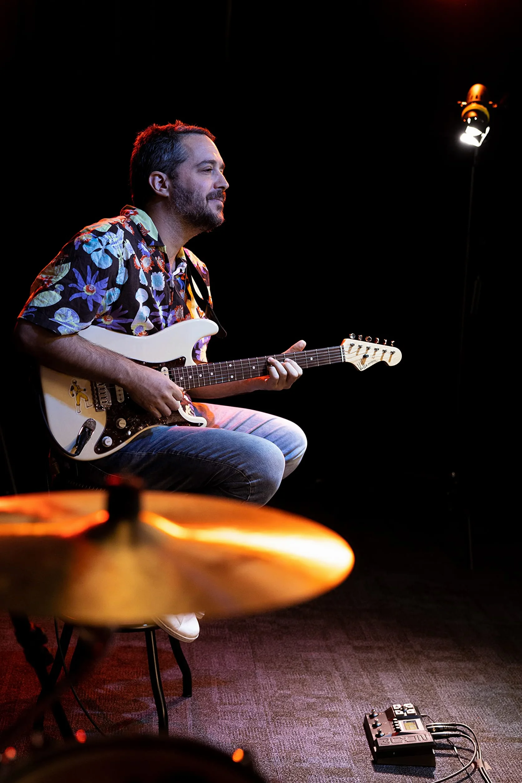 Zoom - G2X FOUR - Pedaliera multieffetto per chitarra con pedale di espressione, IR multistrato, oltre 75 effetti incorporati, looper, sezione ritmica, sintonizzatore, interfaccia audio, leggero