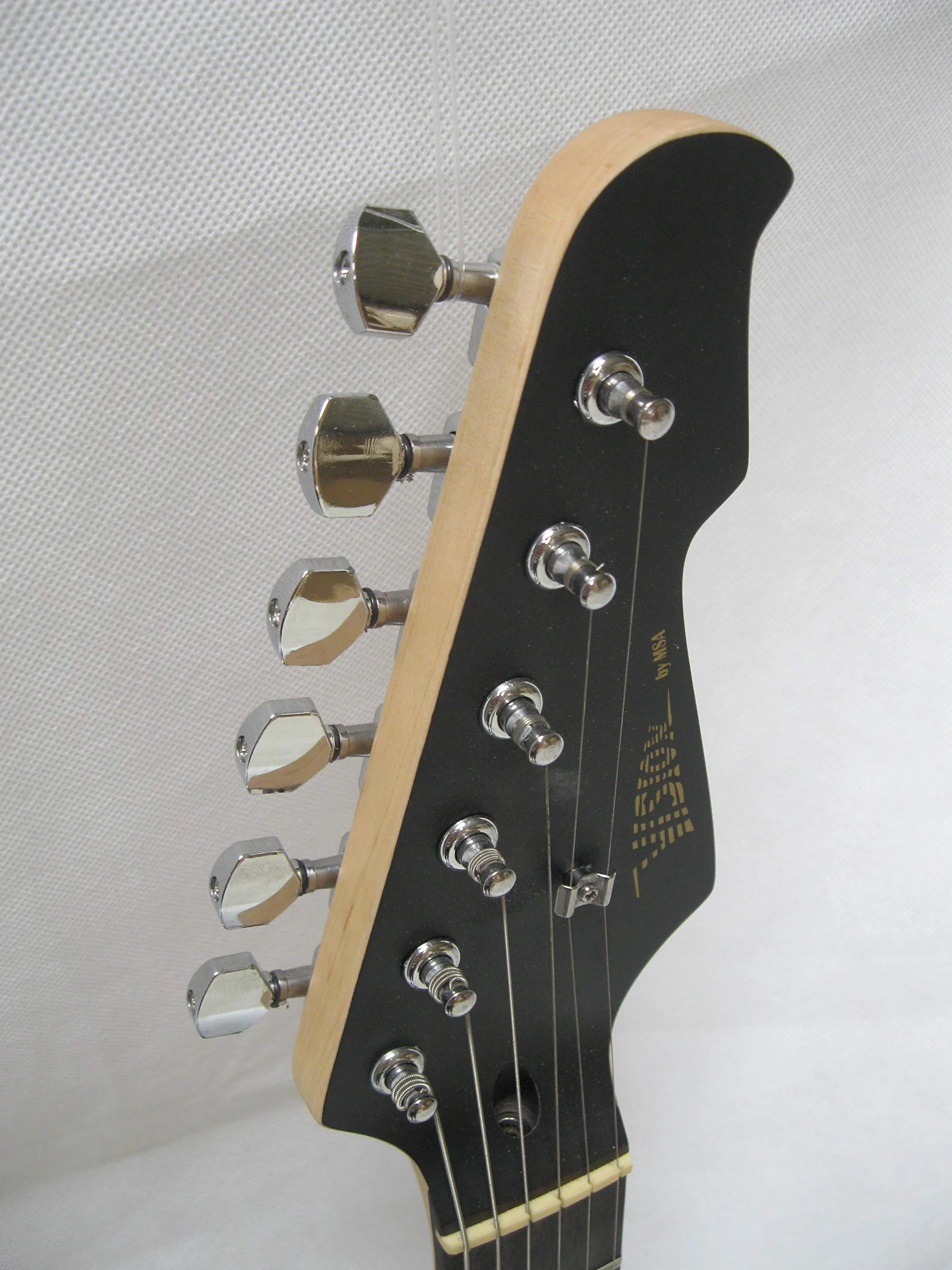 CHITARRE ELETTRICHE NERO OPACO - CHITARRA ELETTRICA NERO - MSA VISION - PICKUP NERO - TREMOLO - ST5BM