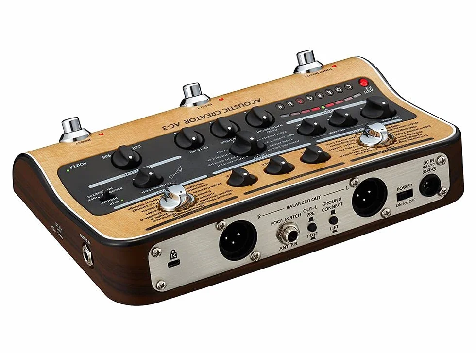 Zoom - AC-3 - Preamp a pedale per chitarra acustica